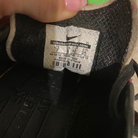 Nike Mercurial Vapor IX CR7 Indoor Soccer Shoes - Picture 2 of 2